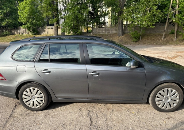 Volkswagen Golf cena 19700 przebieg: 250476, rok produkcji 2009 z Płock małe 529